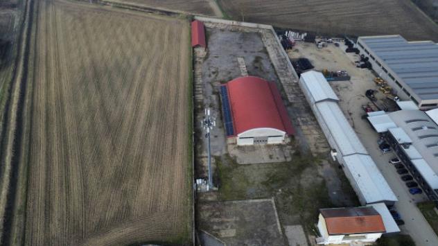 Immobile di 912 m² con 1 locale in vendita a Vercelli