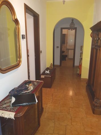 MI 1203- IN ESCLUSIVA- Villa trifamigliare ideale per famiglia numerosa e/o B&B - Foto 6