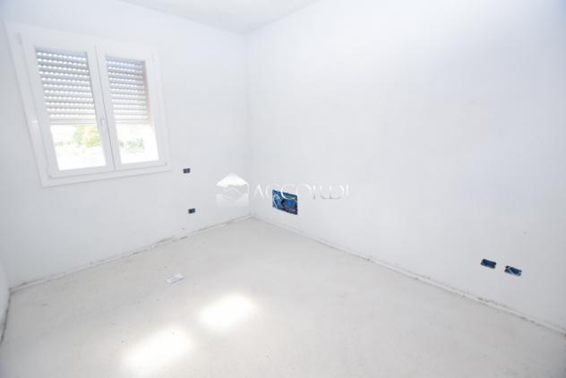 CASA INDIPENDENTE di 6 vani e di 220 mq (VEDELAGO) rif. ZI150 - Foto 13
