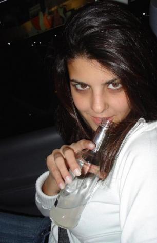 Donna di Chivasso, 24 anni. Fisico Normale Tel: