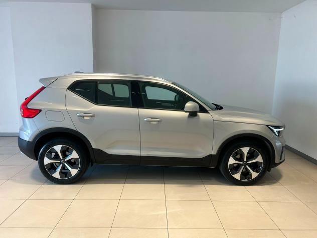 Volvo XC40 T2 AUT. CORE - Foto 6