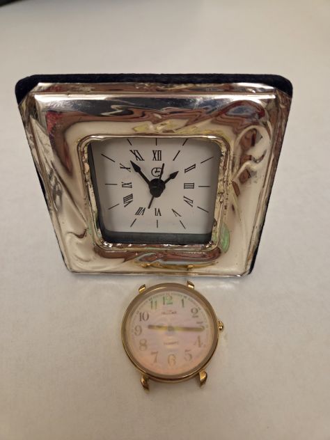 Orologi in Stock da polso uomo/donna, tutti anni '70/'80 + sveglia argentata. - Foto 3