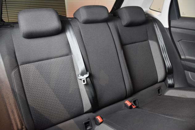 Volkswagen Polo 1.0 Life - PER NEOPATENTATI - Foto 9