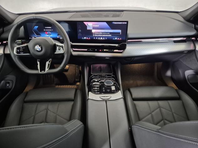 BMW Serie 5 G61 Touring 520d Touring 48V xdrive MSport Pro auto - Foto 9
