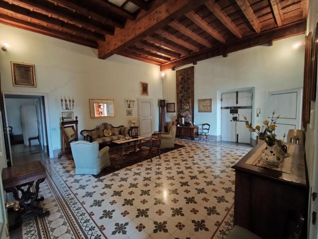 Appartamento in vendita a Lucca 210 mq Rif: 1350203