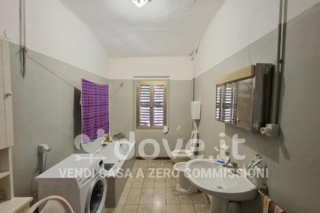 Palazzo / Stabile di 800 m² con più di 5 locali in vendita a Pesaro - Foto 15