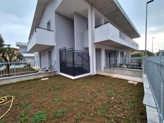 V005396 - ESCLUSIVO QUADRILOCALE CON TERRAZZO ABITABILE E GARAGE DOPPIO !