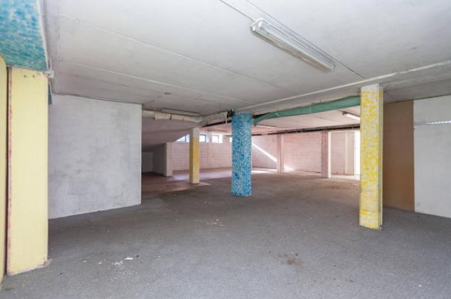 Immobile di 280 m² con 1 locale in vendita a Torino - Foto 4
