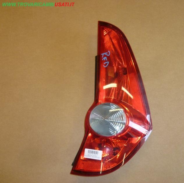 FANALE POST.D. OPEL AGILA (H08)  Parti elettriche  Fanaleria  Fanali  Fanale post. sx. OPEL - AGILA B - 01-03-2008 - 01-06-2015