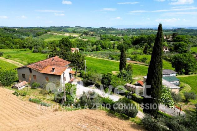 Rustico / Casale di 1000 m² con più di 5 locali e box auto in vendita a Sarteano - Foto 15
