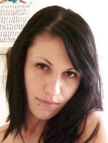 Donna di Civitanova del Sannio, 29 anni.  Fisico Normale Tel: