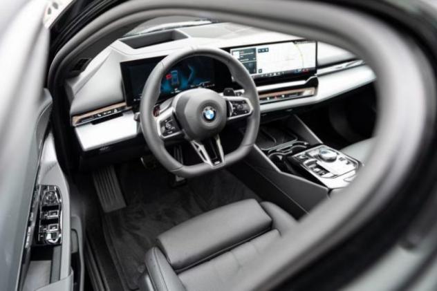 BMW 520 d 48V sDrive Touring Msport rif. 24048993 - Foto 4