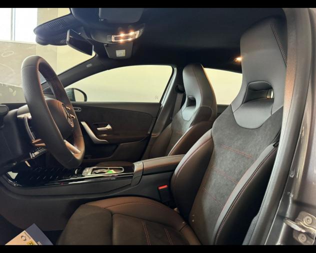 Mercedes-Benz Classe A (W177) A 200 d Automatic AMG Line Premium - Foto 7