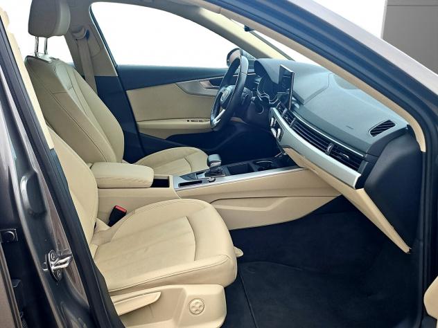 Audi A4 Avant 30 TDI/163 CV S tronic Advanced - Foto 10