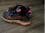 Vestiti e scarpe varie