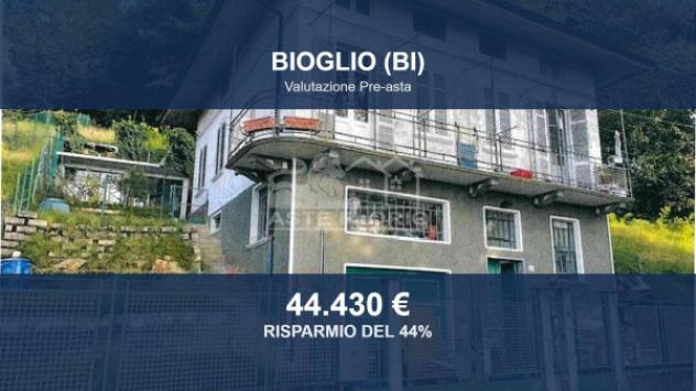 Immobile in asta di 167 m² con più di 5 locali e box auto in vendita a Bioglio