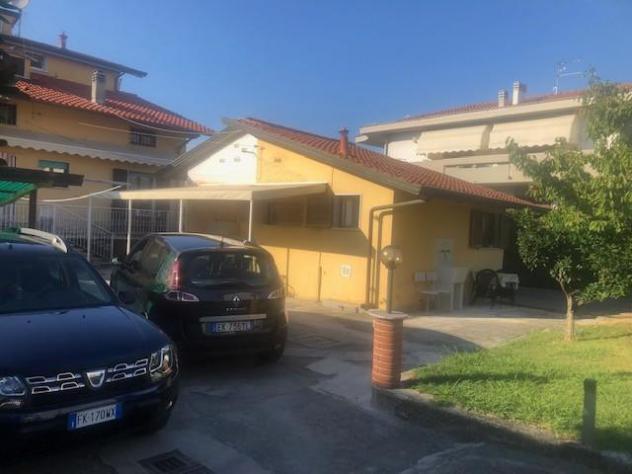 Villetta bifamiliare in vendita a Marina di Massa - Massa 190 mq Rif: 989568 - Foto 5