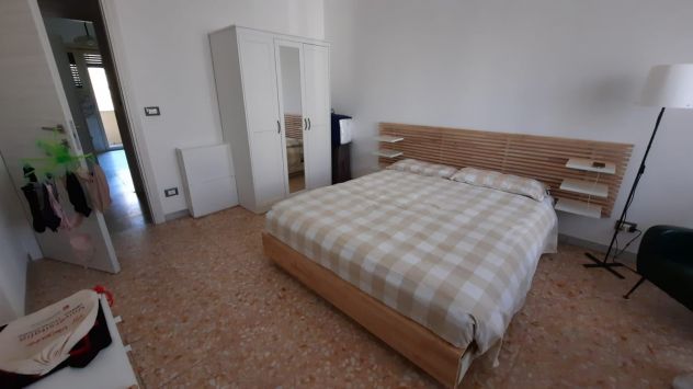 STANZA PER STUDENTESSA/ZONA SAN GIOVANNI BOSCO/LINEA A SUBAUGUSTA