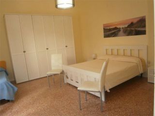 BILOCALE CON BALCONE - BILOCALE VIA  LEUCA