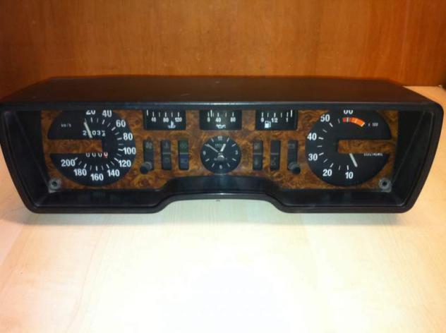 Strumentazione / Quadro Strumenti Alfa Romeo ALFETTA 2000 - Foto 8
