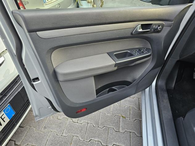 Volkswagen Touran 1.4 TSI Comfortline EcoFuel - Foto 4
