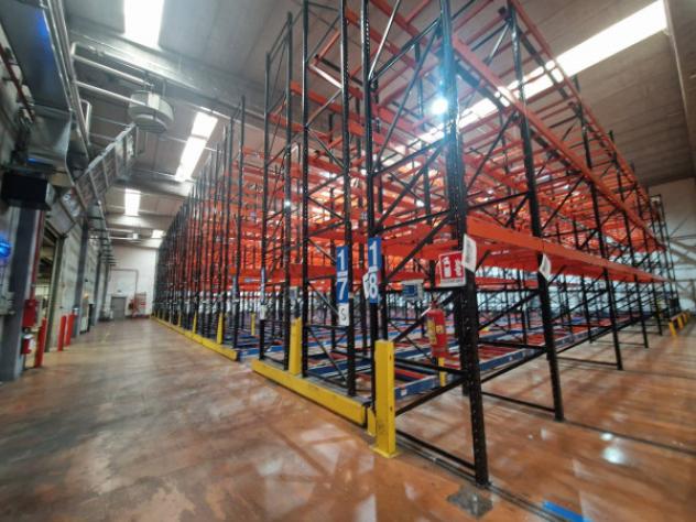 Immobile di 11300 m² con più di 5 locali in affitto a Inveruno - Foto 7
