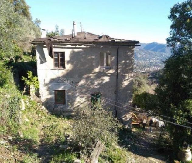 Pentalocale in vendita a Camogli