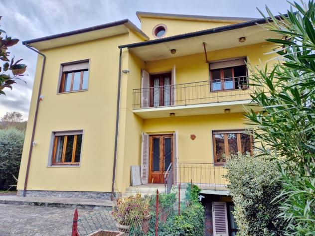 Villa in vendita a Capannori 292 mq Rif: 1366075