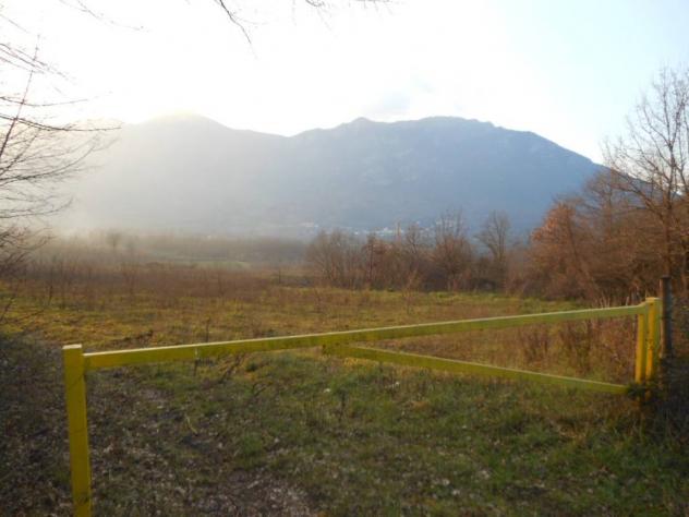 Galluccio vendesi terreno commerciale 66000 Mq