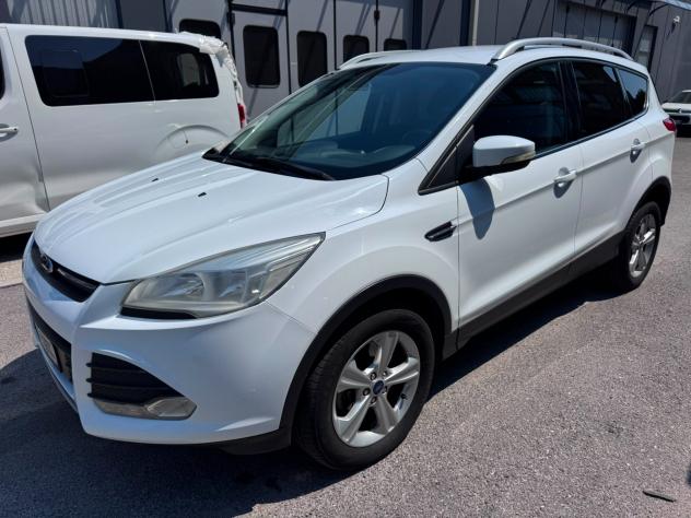 Ford Kuga 2.0 TDCI 140 CV 2WD Titanium - Foto 2