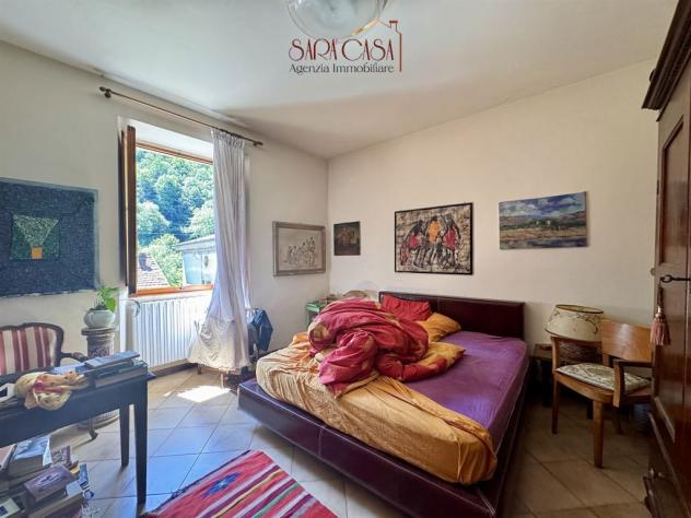 Appartamento con ingresso indipendente, ampio giardino e annessa casa in sasso - Foto 7
