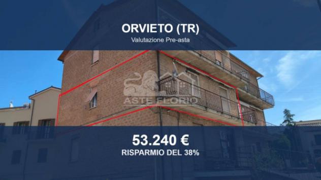 Immobile in asta di 102 m², box auto in vendita a Orvieto