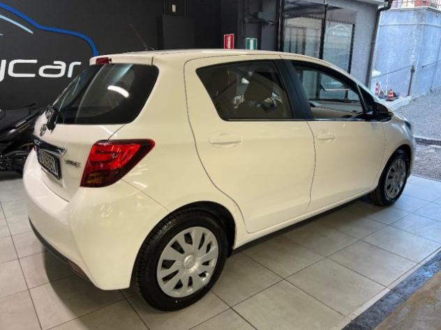 TOYOTA Yaris 1.0 5 porte Lounge rif. 24136508 - Foto 6