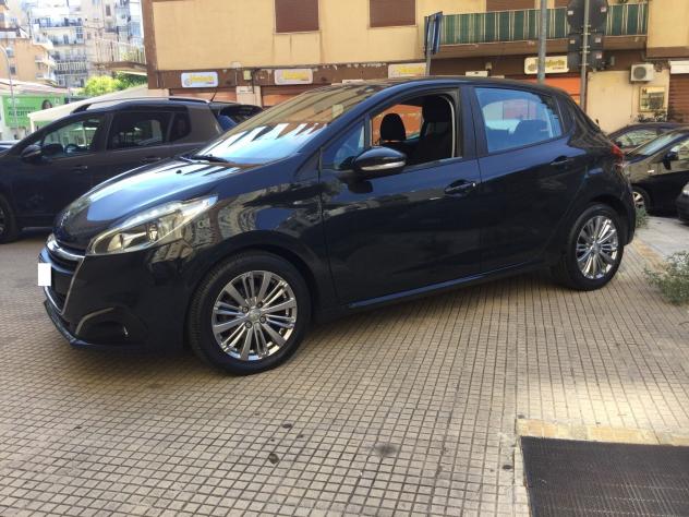 Peugeot 208 PureTech 82 5 porte Allure - Foto 6