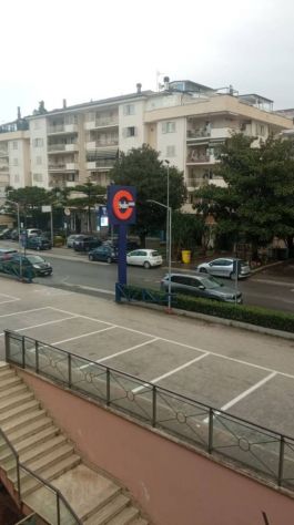 NOBILE APPARTAMENTO UBICATO IN PARCO VICINO IPPODROMO - Foto 3