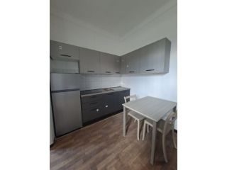 UNIVERSITA' POLITECNICO - MM ROVERETO : Monolocale mq. 38 € 700 compreso spese