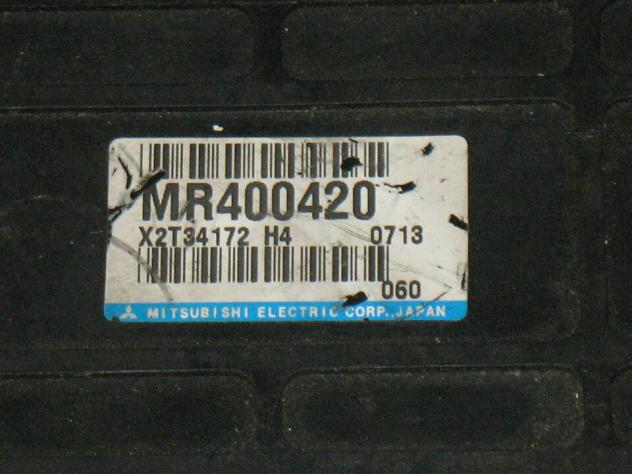 MR400420 ECU centralina abs mitsubishi pajero 3.2 di-d mr400420 - Foto 2