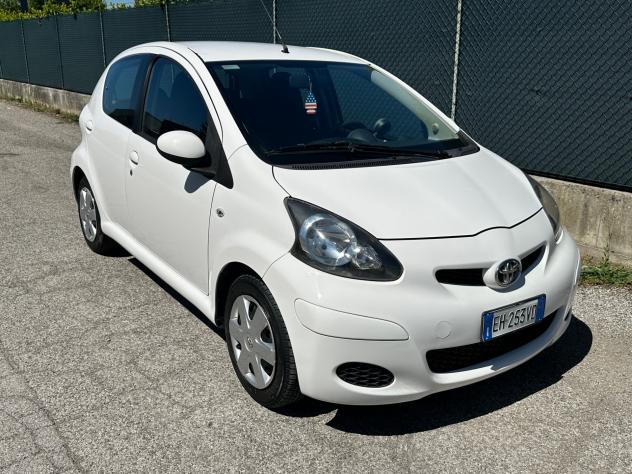 Toyota Aygo 1.0 12V VVT-i 5 porte - Foto 5