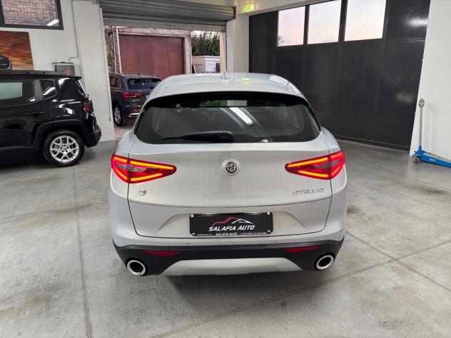 Alfa Romeo Stelvio 2.2 Turbodiesel 190 CV AT8 Q4 Business - Foto 5