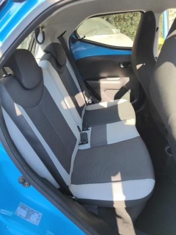 TOYOTA Aygo 1.0 VVT-i 69 CV 5 porte x-cool rif. 23969688 - Foto 5