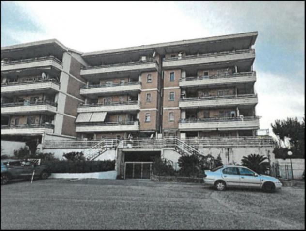 Immobile in asta di 93 m², box auto in vendita a Pomezia - Foto 4