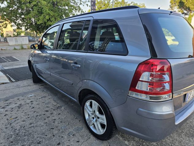 Opel Zafira II 1.9 cdti Cosmo 120cv Kw 88 - Foto 3