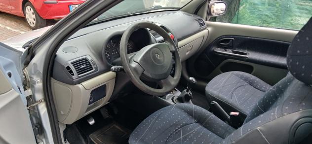 Renault Clio 1.2 benzina neopatentati - Foto 10