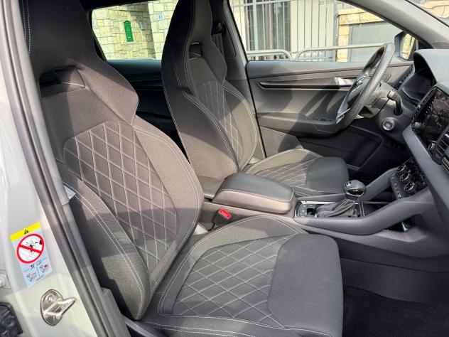 Skoda Karoq 2.0 TDI SCR 4x4 DSG SportLine - Foto 8