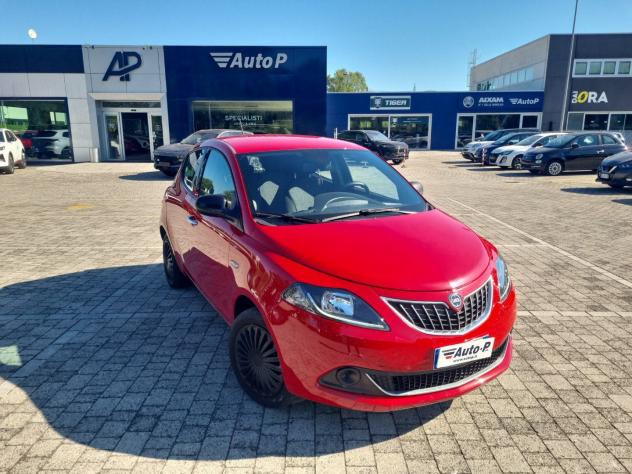 Lancia Ypsilon 1.0 FireFly 70cv S&S Hybrid SILVER - Foto 2