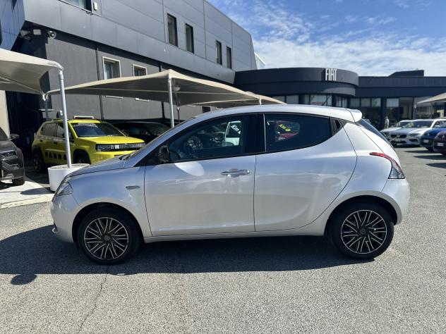Lancia Ypsilon 1.2 69cv Gold - Foto 4