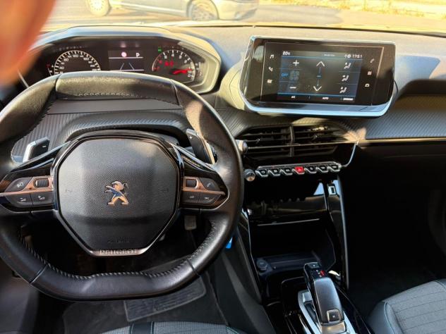 Peugeot 2008 BlueHDi 130 S&S EAT8 Allure - Foto 9