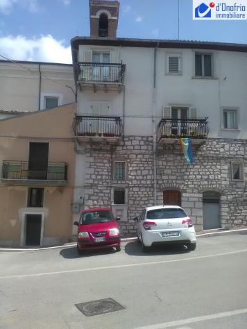 VENDESI VIA LARGHETTO SANT'ANTONIO ABATE CASETTA CON INGRESSO INDIPENDENTE RISTRUTTURATA SU DUE LIVELLI - Foto 2