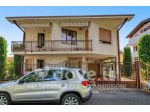 Villa di 200 m² con più di 5 locali e box auto in vendita a Seregno [rif. D &hellip;