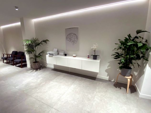 STANZE STUDIO PROFESSIONALE – MILANO ISOLA – PSICOLOGI, MEDICI, SANITARI - Foto 5